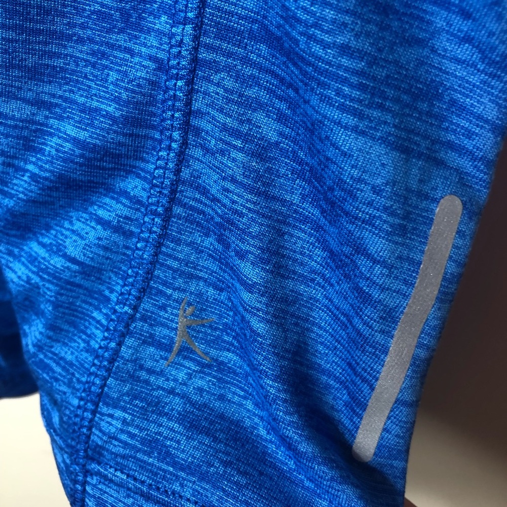 Danskin Now semi-fitted blue shirt - Picture 4 of 6